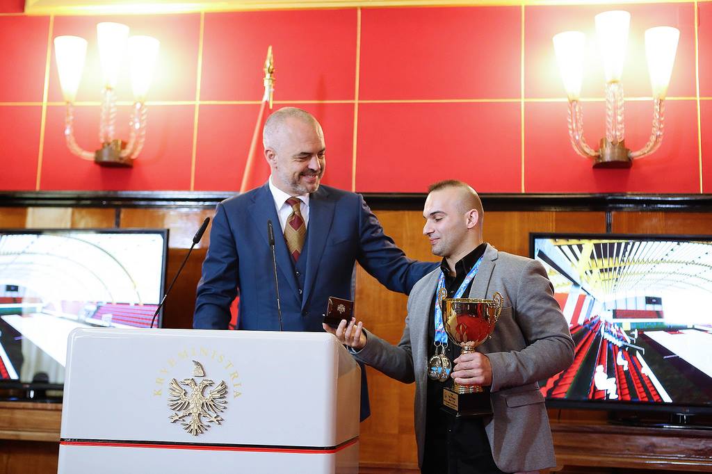 Edi Rama dhe erkand qerimaj