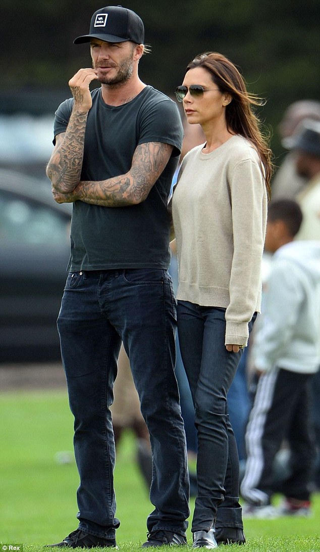 Filho de Victoria e David Beckham causa no Instagram ao tentar vender  moletom de grife por mais de R$ 795 mil - Glamurama