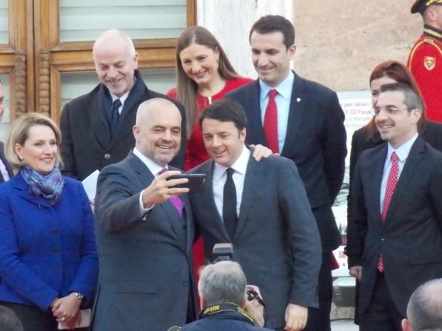 edi rama selfie