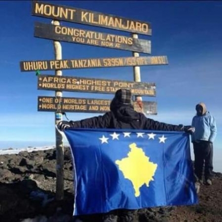 flamuri i kosoves 