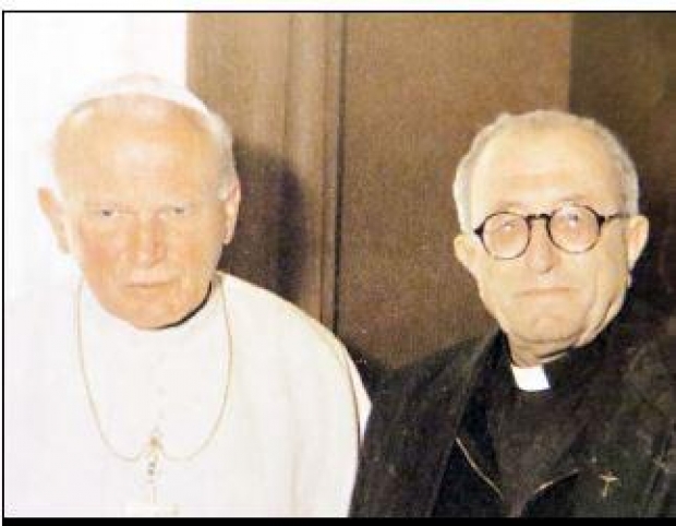 Papa Gjon Pali II dhe Imzot Frano Ilia