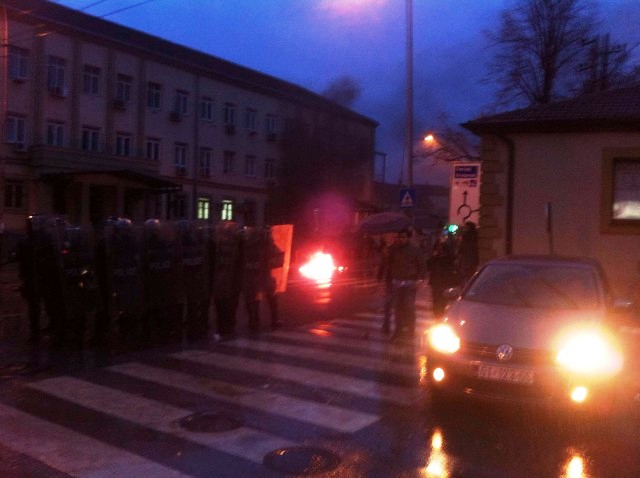 protesta perleshje me policine ks