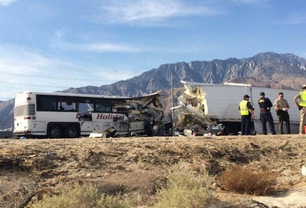 SHBA, autobusi përplaset me kamionin, 13 të vdekur, 31 të plagosur
