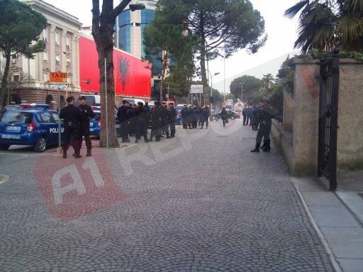 21 janari 2012, policia ne gadishmeri 