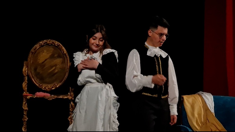 Nxënësit artistë të Durrësit vënë në skenë operën gazmore “Dasma e Figaros”, mirëpritet nga publiku