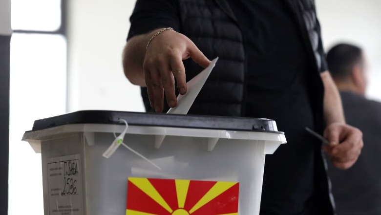 Përfundon procesi i votimit në zgjedhjet presidenciale në Maqedoninë e Veriut
