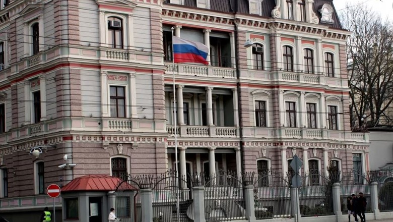 Letonia dëbon një diplomat rus për 'komunikim provokues'