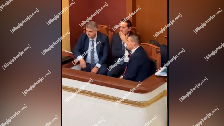 ‘Nuk e lë padroni Rama’, Dumani tejkalon me nënqeshje refrenin e Flamur Nokës (VIDEO)