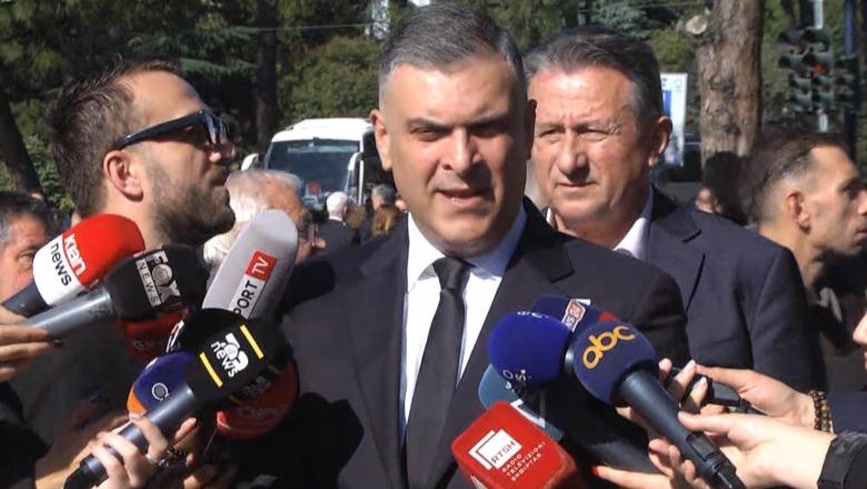 Tedi Blushi në homazhet për Fatos Nanon: Figurë kyç e tranzicionit shqiptar, transformoi Partinë e Punës në forcë socialdemokrate europiane