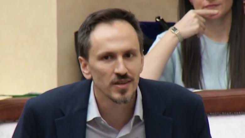 1781168596_redimuci.jpg