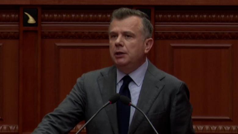 1782809113_ballaparlament.jpg