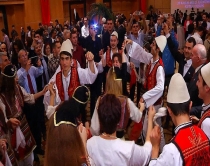 Turqi, 1000 shqiptarë e turq bashkë<br />për festën e Pavarësisë