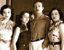 Zoi Xoxa: Viti 1938, motrat<br />e Zogut në kabaretë e Parisit