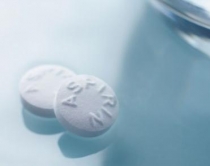 Aspirina ndihmon për të<br />lehtësuar dhimbjen e fytit
