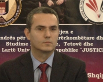 Ish lideri i Lëvizjes Studentore <br />Kosovare, “rrëfim” në Tiranë