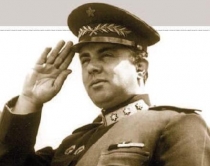 Enver Hoxha më 1944: Ne<br />fukarenjtë e mbyllur në vrimë