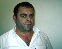 Tiranë, Gjykata i zgjat qendrimin<br />në burg, Arben Isufajt