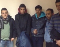 Bllokohen 16 klandestinë nga Siria<br />kishin destinacion Malin e Zi