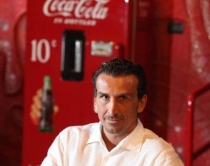 Coca-Cola 20 vjet në Shqipëri<br />Busi: Këtë ditë e shohim si pikë nisje