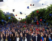 Rama uron maturantët:&ldquo;Festa e<br />tyre, festa e gjithë qytetit&rdquo;