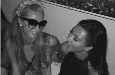 Kim dhe Paris Hilton harrojnë 
ofendimet, sërish mike