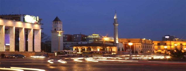 Guidë për turistët, 15 vendet që<br />duhet të vizitoni në Tiranë
