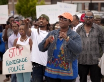 Vrasja e t&euml; riut me ngjyr&euml; n&euml; SHBA<br />Masa t&euml; reja p&euml;r rivendosjen e rendit