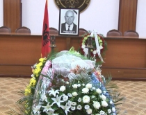 Përcillet për në banesën e fundit<br />akademiku Shaban Demiraj