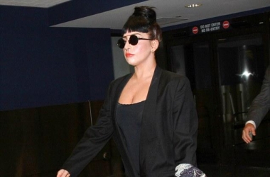 Lady Gaga nuk i braktis ekstravagancat,<br />ekspozon të brendshmet  FOTO