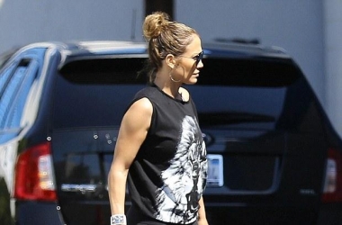 Një nënë “casual” si Jennifer Lopez