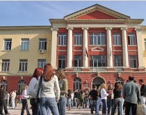 Masteri, kriter&nbsp;mesatarja 6 e<br />shkoll&euml;s s&euml; lart&euml;&nbsp;dhe t&euml; mesme