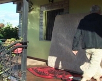 Lezhë, banesat &lsquo;çlirohen&rsquo; nga <br />uji, dëmet të konsiderueshme