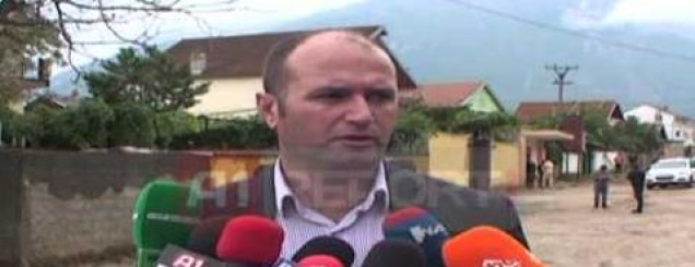 Dorëhiqet kreu i OSHEE Kukës<br />Cengu debat me drejtorin e ri, Çela