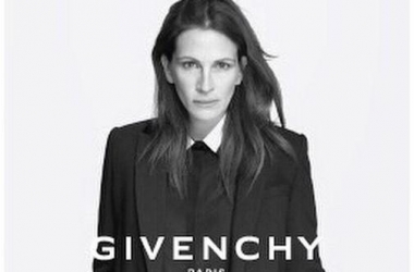 Julia Roberts në stil<br />“mashkullor” për markën Givenchy