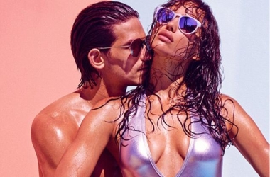 Irina Shayk në fotoset “të nxehtë”<br />me mashkull model 