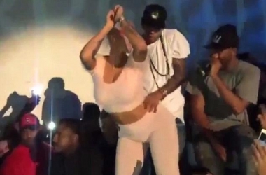 &ldquo;&Ccedil;mendet&rdquo; Amber Rose, trup m&euml; trup<br />me Chris Brown n&euml; kla