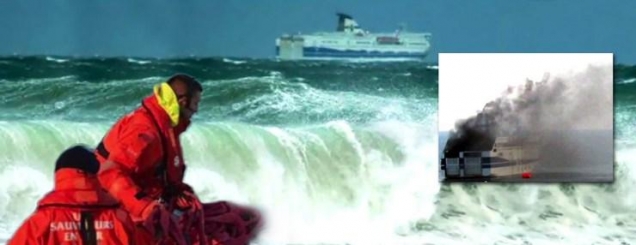Trageti,mbaron ferri,10 viktima<br />Zyrtare: Shpëtojnë 427 personaVideolajm/ Deti sjell në Seman varkën e shpëtimit