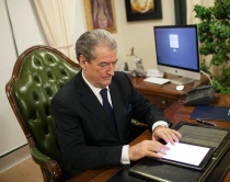 Shpifja në sfondin e destabilizimit