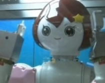 Kamarierja robot e akulloreve n&euml; Kin&euml;&nbsp;