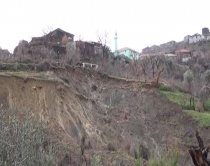 Fotolajm/Elbasan, rrëshqitje dheu<br />në Godolesh, rrezikohen shtëpitë