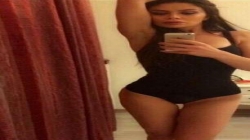 Zanfina përshëndet fansat me<br /> foto seksi në instagram
