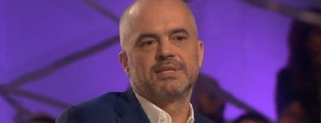 Rama mahnit italian&euml;t:Pas fjal&euml;ve<br />&nbsp;t&euml; tij duam t&euml; vizitojm&euml; Tiran&euml;n