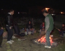 Vlorë, banorët e lagjes 'Kushtrim'<br /> kalojnë natën në qiell të hapu