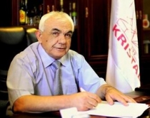 Pranga pronarit të Kristalit,4 vjet<br />mbyllur jepte diploma 