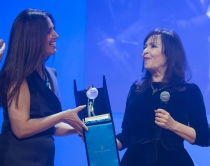 Yllka Mujo nderohet me çmimin e<br />karrierës në festivalin e Monte Carlos 