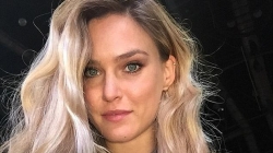 Bar Refaeli siç nuk e keni parë asnjëherë