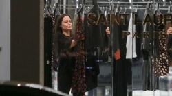 Shopping natën për aktoren Angelina Jolie