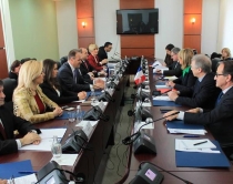 Parlamentarët francezë vizitë në<br />Kosovë, mbështetje për integrimin