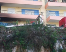 Sarandë, dhunohet e grabitet një <br />16-vjeçare, ishte vetëm në shtëpi