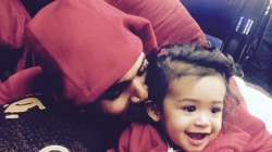 Chris Brown publikon për herë të<br />parë foto me vogëlushen Royalty 